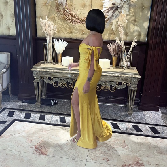 Gold Formal Dress - Picture 4 of 5